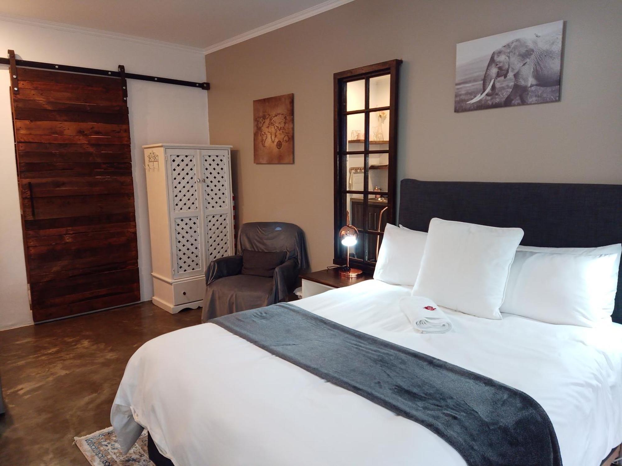 The Oak Treehouse Bnb Queenstown Exterior photo